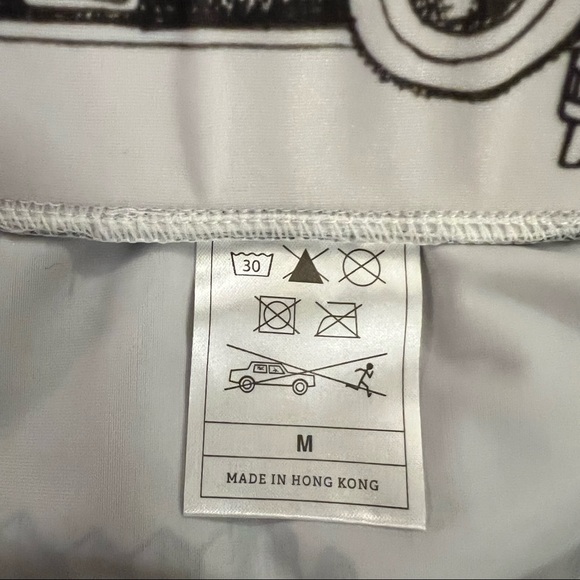 Camera Motif Skirt - Picture 2 of 3